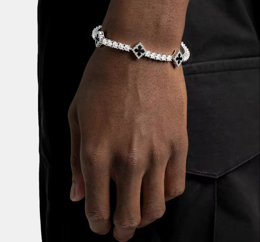 Infíníty Clóver Bracelet